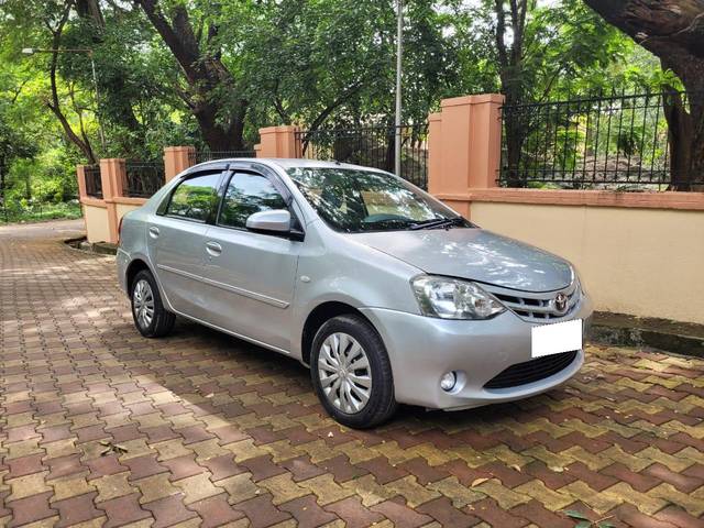 https://images10.gaadi.com/usedcar_image/3692836/original/processed_img2923893__used_car_2923893_1701173865.jpg?imwidth=6401
