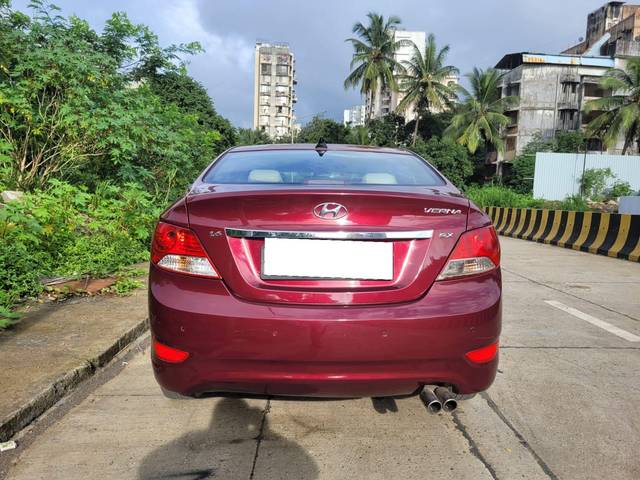 https://images10.gaadi.com/usedcar_image/3692853/original/processed_img2923901__used_car_2923901_1701174524.jpg?imwidth=6402