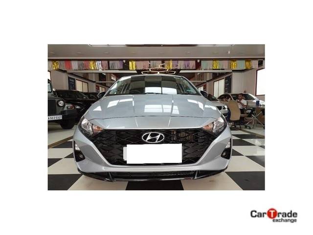 https://images10.gaadi.com/usedcar_image/3692878/original/processed_img2923922__used_car_2923922_1701174892.jpg?imwidth=6400