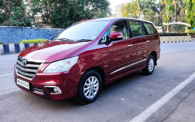 https://images10.gaadi.com/usedcar_image/3692883/original/processed_img2923927__used_car_2923927_1701175412.jpg?imwidth=6400