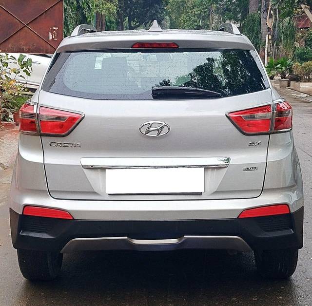 https://images10.gaadi.com/usedcar_image/3692884/original/processed_img2923928__used_car_2923928_1701175148.jpg?imwidth=6401