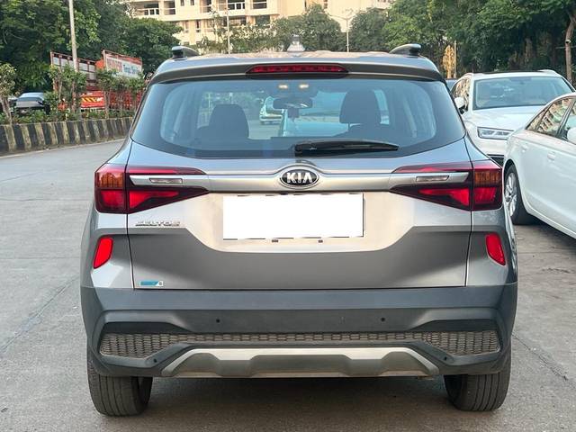 https://images10.gaadi.com/usedcar_image/3692899/original/processed_img2923933__used_car_2923933_1701860704.jpg?imwidth=6402
