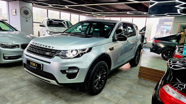 https://images10.gaadi.com/usedcar_image/3692939/original/processed_img2923950__used_car_2923950_1701177079.jpg?imwidth=6401