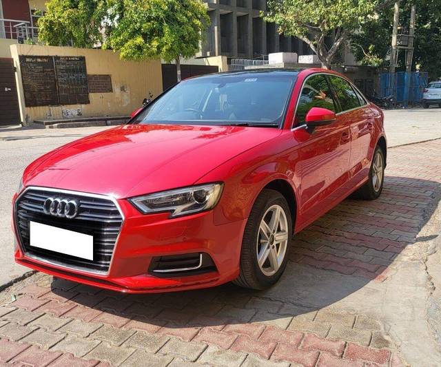 https://images10.gaadi.com/usedcar_image/3692967/original/processed_img2923961__used_car_2923961_1701178284.jpg?imwidth=6402