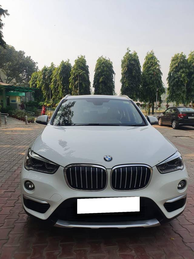 https://images10.gaadi.com/usedcar_image/3692979/original/processed_img2923967__used_car_2923967_1701227021.jpg?imwidth=6402