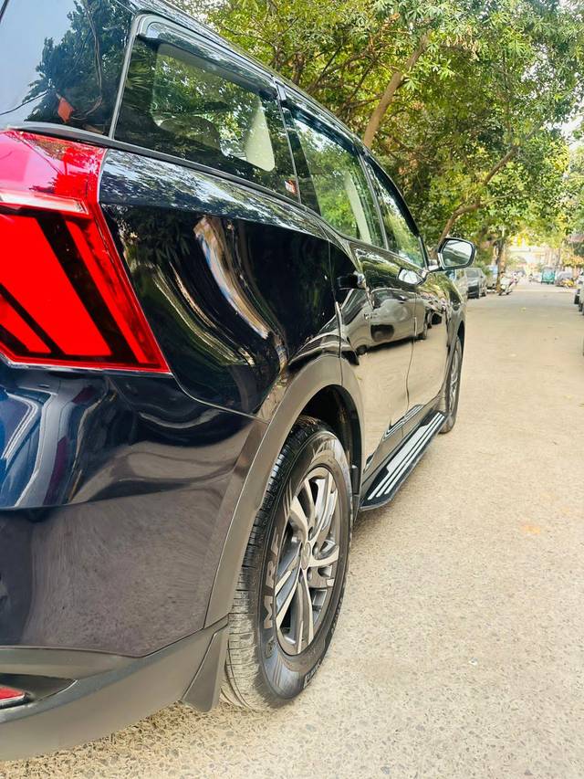 https://images10.gaadi.com/usedcar_image/3693039/original/processed_img2923997__used_car_2923997_1701249777.jpg?imwidth=6400