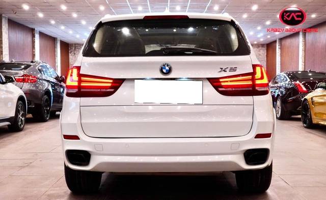 https://images10.gaadi.com/usedcar_image/3693044/original/processed_img2924000__used_car_2924000_1701181878.jpg?imwidth=6402