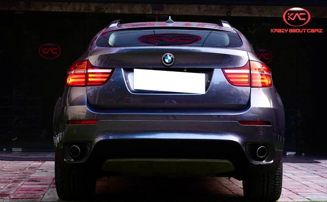 https://images10.gaadi.com/usedcar_image/3693056/original/processed_img2924003__used_car_2924003_1701238655.jpeg?imwidth=6402