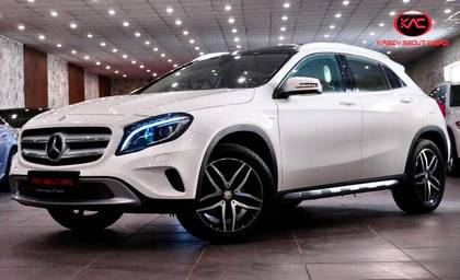 Mercedes-Benz GLA Class 220 D 4MATIC Activity Edition Mercedes-Benz GLA Class 220 D 4MATIC Activity Edition