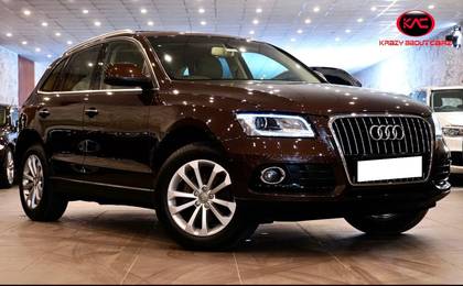 Audi Q5 30 TDI quattro Premium Plus Audi Q5 30 TDI quattro Premium Plus