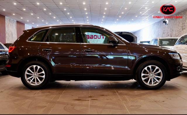 https://images10.gaadi.com/usedcar_image/3693072/original/processed_img2924010__used_car_2924010_1701237911.jpg?imwidth=6401