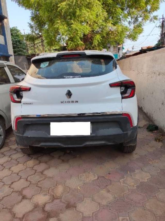 https://images10.gaadi.com/usedcar_image/3693099/original/processed_831805d6-9dd5-4855-a4ac-cfb75d886de8.jpg?imwidth=6401