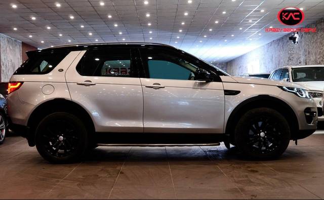 https://images10.gaadi.com/usedcar_image/3693125/original/processed_img2924026__used_car_2924026_1701238102.jpg?imwidth=6401