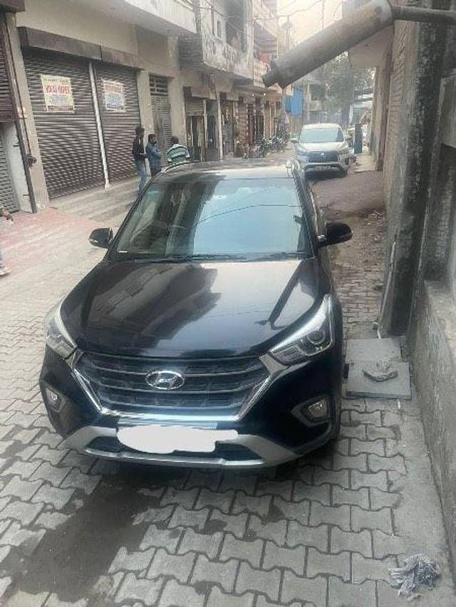 https://images10.gaadi.com/usedcar_image/3693129/original/processed_4927d9f0-ed8c-4db9-b0f0-02a5ac584158.jpeg?imwidth=6400