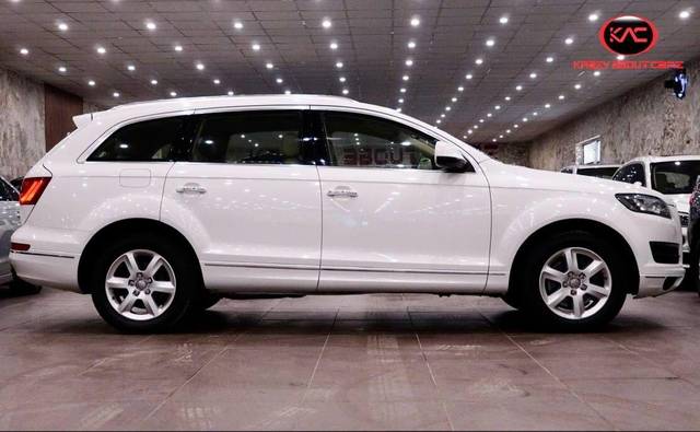 https://images10.gaadi.com/usedcar_image/3693170/original/processed_img2924041__used_car_2924041_1701237579.jpg?imwidth=6401