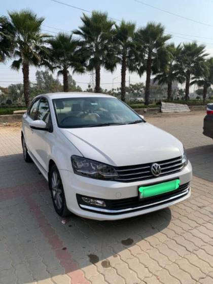Volkswagen Vento 1.2 TSI Highline Plus AT Volkswagen Vento 1.2 TSI Highline Plus AT