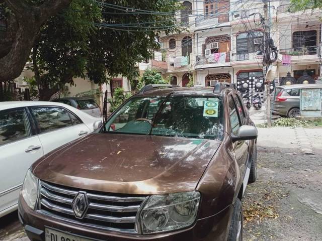 https://images10.gaadi.com/usedcar_image/3693213/original/processed_40ee846d-a107-4876-a80b-235f55bc444f.jpg?imwidth=6400