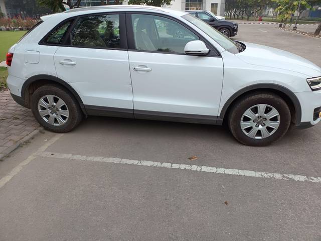 https://images10.gaadi.com/usedcar_image/3693226/original/processed_ff00eede-199b-4dda-ad4b-a1d1c9742838.jpg?imwidth=6401