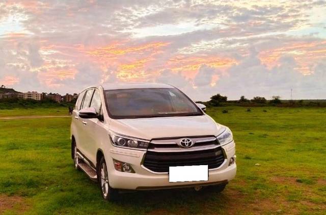 https://images10.gaadi.com/usedcar_image/3693301/original/processed_4899b777-4ea4-48e9-82c6-128e597c168c.jpeg?imwidth=6400