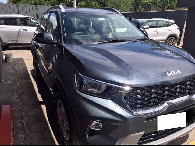 https://images10.gaadi.com/usedcar_image/3693408/original/processed_c5da0c09-5c36-4d0c-8e9b-7f9871f257b7.jpeg?imwidth=6400