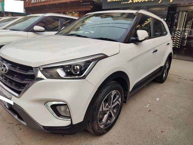 https://images10.gaadi.com/usedcar_image/3693410/original/processed_img2924065__used_car_2924065_1701225249.jpg?imwidth=6400