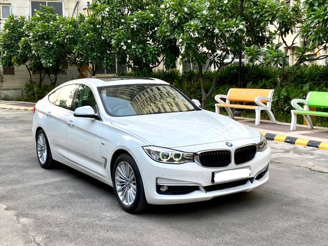 https://images10.gaadi.com/usedcar_image/3693502/original/img2924096__used_car_2924096_1701233058.jpg?imwidth=6400