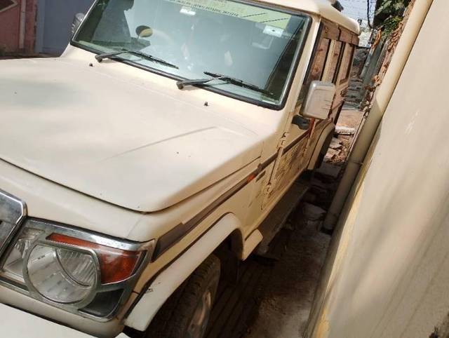 https://images10.gaadi.com/usedcar_image/3693515/original/processed_c98cc074-0e09-411a-961d-7970449d48a2.jpg?imwidth=6401