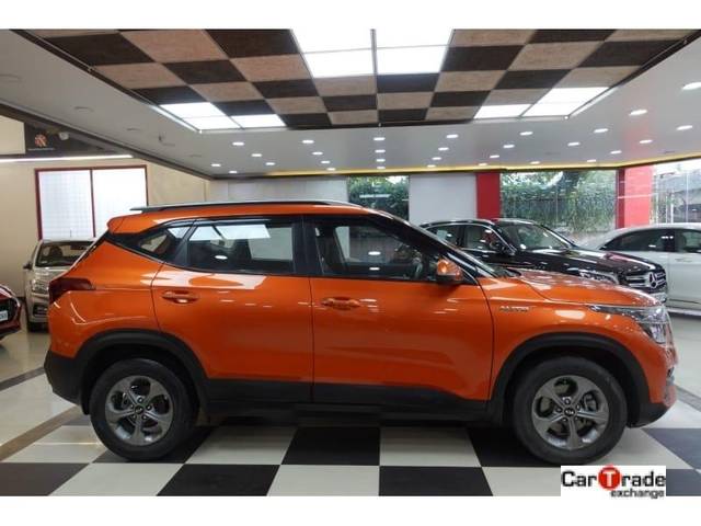https://images10.gaadi.com/usedcar_image/3693547/original/processed_img2924115__used_car_2924115_1701235142.jpg?imwidth=6402