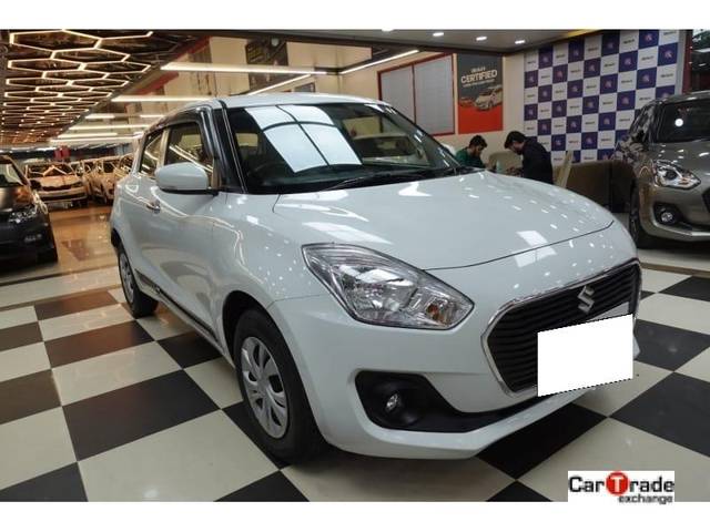 https://images10.gaadi.com/usedcar_image/3693584/original/processed_img2924134__used_car_2924134_1701236256.jpg?imwidth=6400