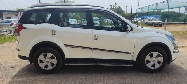 https://images10.gaadi.com/usedcar_image/3693664/original/processed_img2924170__used_car_2924170_1701238942.jpg?imwidth=6401