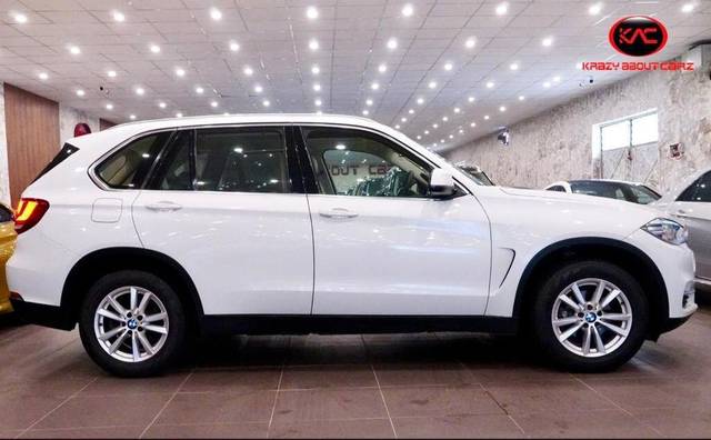 https://images10.gaadi.com/usedcar_image/3693691/original/processed_img2924193__used_car_2924193_1701239564.jpg?imwidth=6401