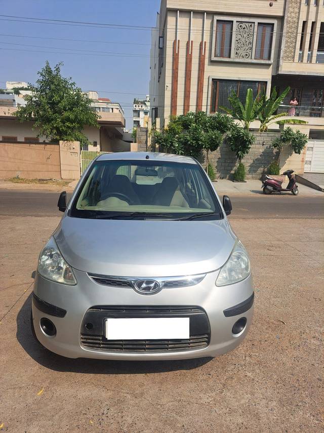 https://images10.gaadi.com/usedcar_image/3693706/original/processed_img2924203__used_car_2924203_1701240191.jpg?imwidth=6402