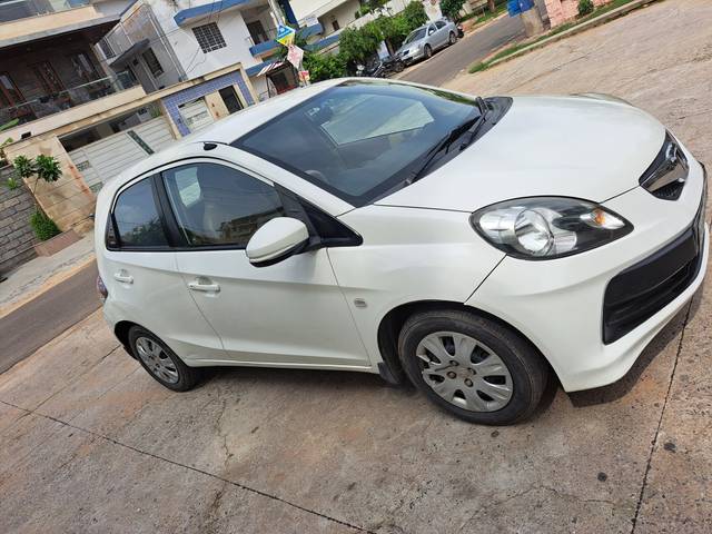 https://images10.gaadi.com/usedcar_image/3693725/original/img2924211__used_car_2924211_1701240838.jpg?imwidth=6400