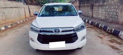 Toyota Innova Crysta 2.4 ZX MT Toyota Innova Crysta 2.4 ZX MT