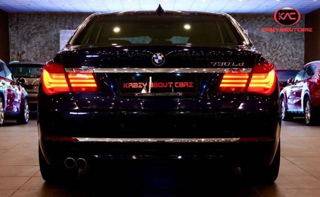 https://images10.gaadi.com/usedcar_image/3693765/original/processed_img2924237__used_car_2924237_1701242017.jpg?imwidth=6402