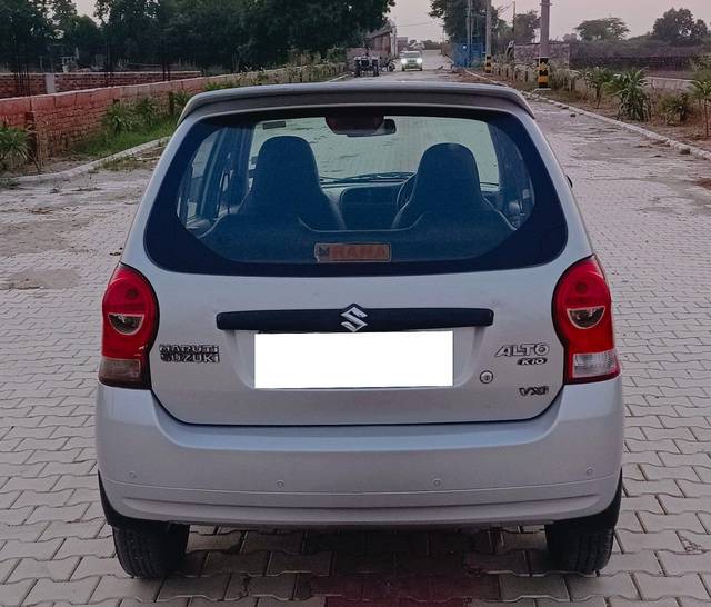 https://images10.gaadi.com/usedcar_image/3693774/original/processed_img2924242__used_car_2924242_1701242217.jpg?imwidth=6402