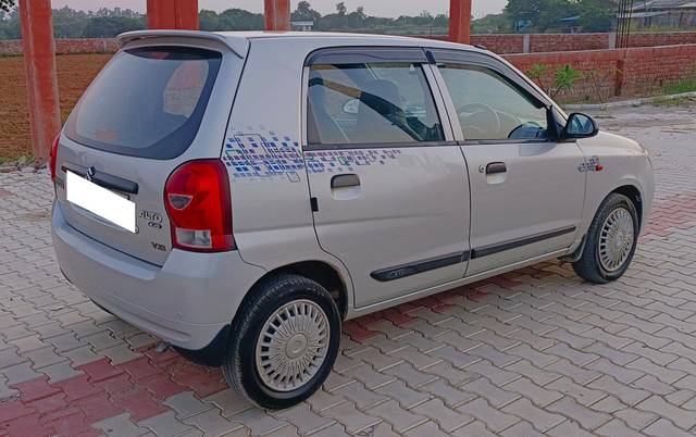 https://images10.gaadi.com/usedcar_image/3693774/original/processed_img2924242__used_car_2924242_1701242224.jpg?imwidth=6401