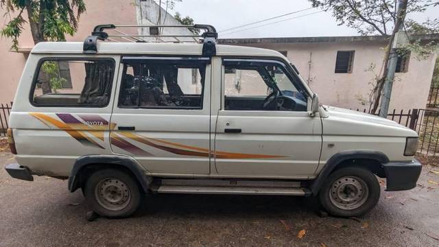https://images10.gaadi.com/usedcar_image/3693798/original/processed_2a1c1ebc-0432-46fa-a20e-de75f726ae56.jpg?imwidth=6401