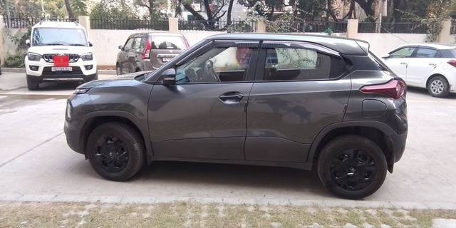https://images10.gaadi.com/usedcar_image/3693802/original/22__VCC_IMG_1700631919885_1822426_95_1700632312.jpg?imwidth=6402