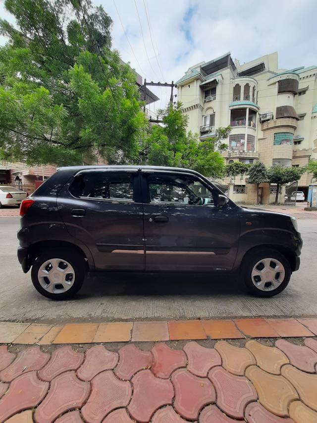 https://images10.gaadi.com/usedcar_image/3693813/original/img2924264__used_car_2924264_1701243192.jpg?imwidth=6401