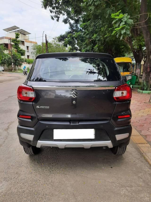 https://images10.gaadi.com/usedcar_image/3693813/original/processed_img2924264__used_car_2924264_1701243253.jpg?imwidth=6402