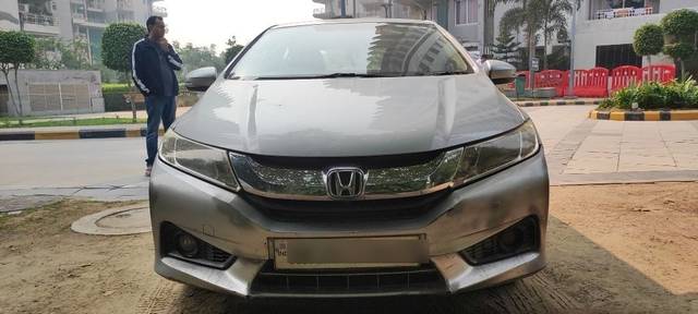 https://images10.gaadi.com/usedcar_image/3693817/original/22__VCC_1822428_94_1700635054.jpg?imwidth=6400
