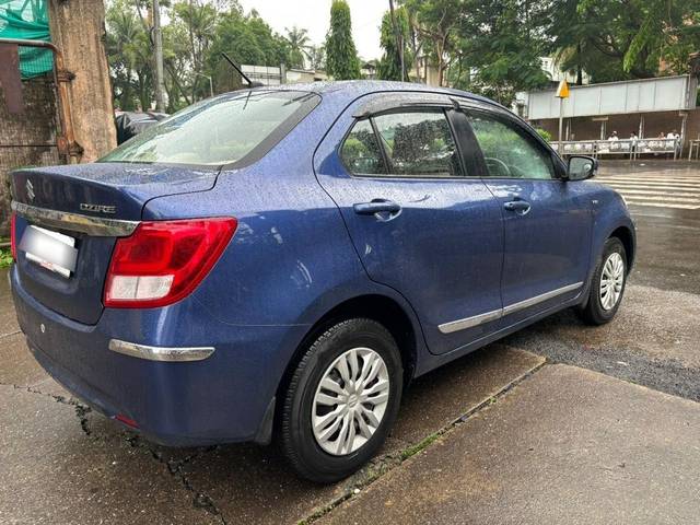 https://images10.gaadi.com/usedcar_image/3693873/original/processed_img2924307__usedcar_6_2924307_1701950858.jpg?imwidth=6402