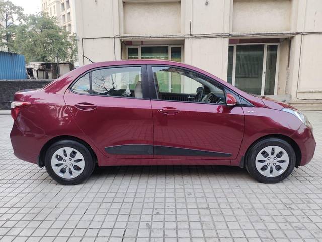 https://images10.gaadi.com/usedcar_image/3693880/original/processed_img2924314__used_car_2924314_1701245890.jpg?imwidth=6401