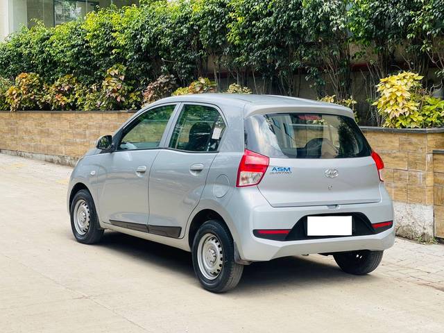 https://images10.gaadi.com/usedcar_image/3693934/original/processed_img2924341__used_car_2924341_1701245609.jpg?imwidth=6402