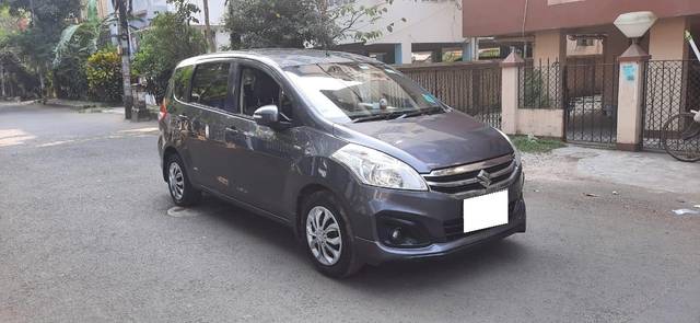 https://images10.gaadi.com/usedcar_image/3693940/original/processed_img2924346__used_car_2924346_1701245907.jpg?imwidth=6400