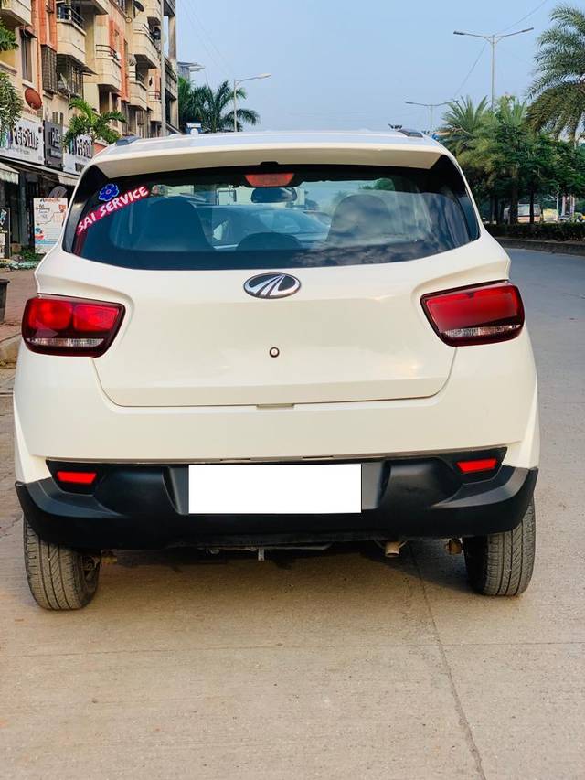 https://images10.gaadi.com/usedcar_image/3693976/original/processed_img2924370__used_car_2924370_1701246764.jpg?imwidth=6401