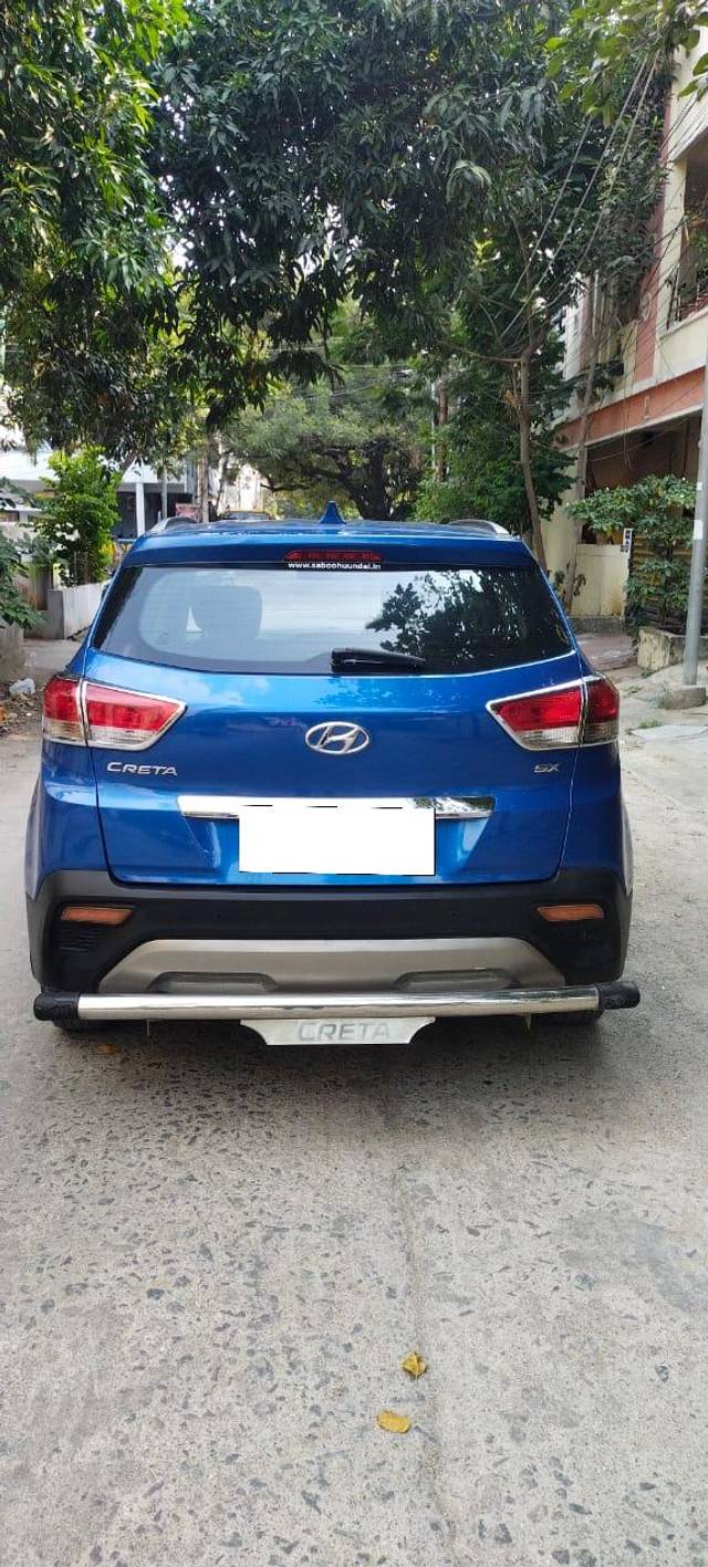 https://images10.gaadi.com/usedcar_image/3693983/original/processed_img2924373__used_car_2924373_1701246911.jpg?imwidth=6402