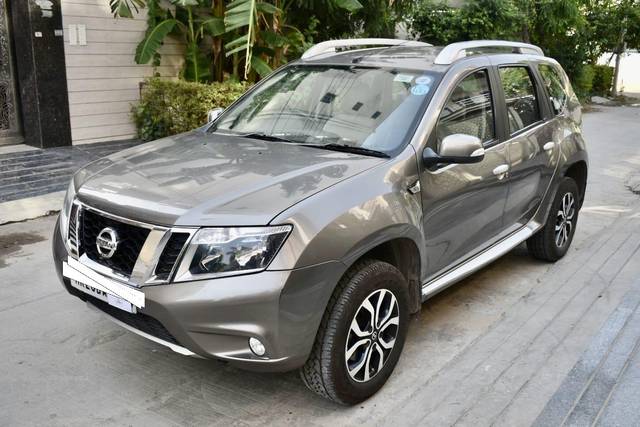 https://images10.gaadi.com/usedcar_image/3693986/original/processed_img2924376__used_car_2924376_1701247088.jpg?imwidth=6402