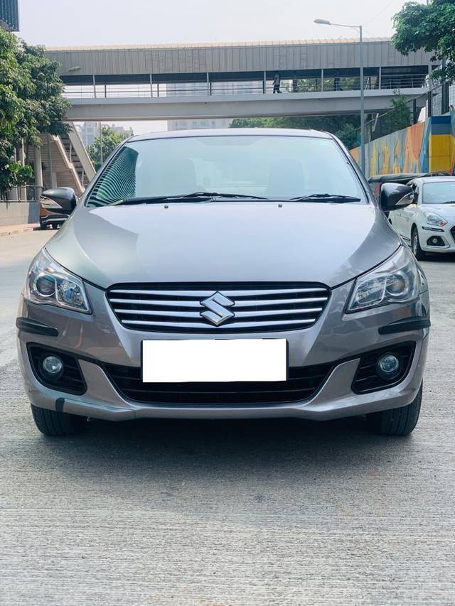 https://images10.gaadi.com/usedcar_image/3693989/original/processed_img2924377__used_car_2924377_1701247303.jpg?imwidth=6400
